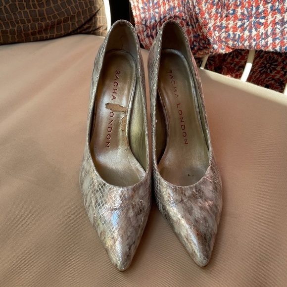 Sacha London Snake Leather Pointed Toe Pump Silver - Picture 2 of 6